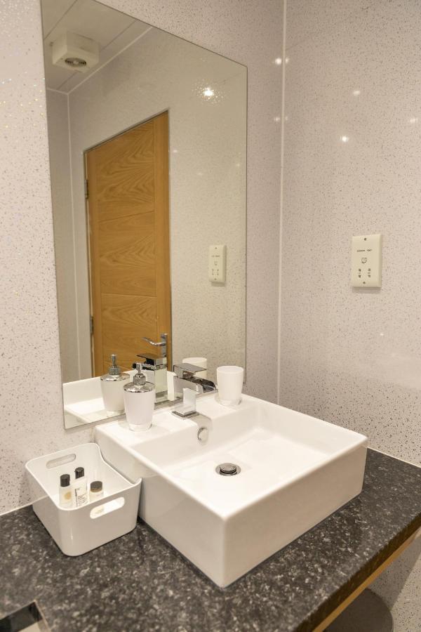 New 2 Bed Apartment With Stunning Views Of Arthur Seat Mountain Edimburgo Exterior foto